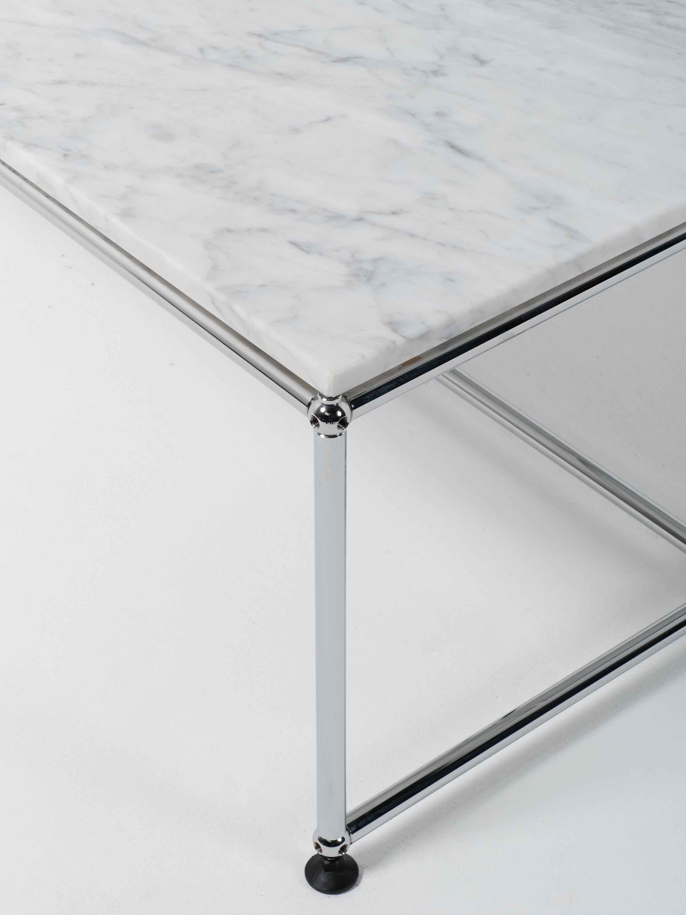 USM Coffee Table 3 / Bianco Carrara Marble