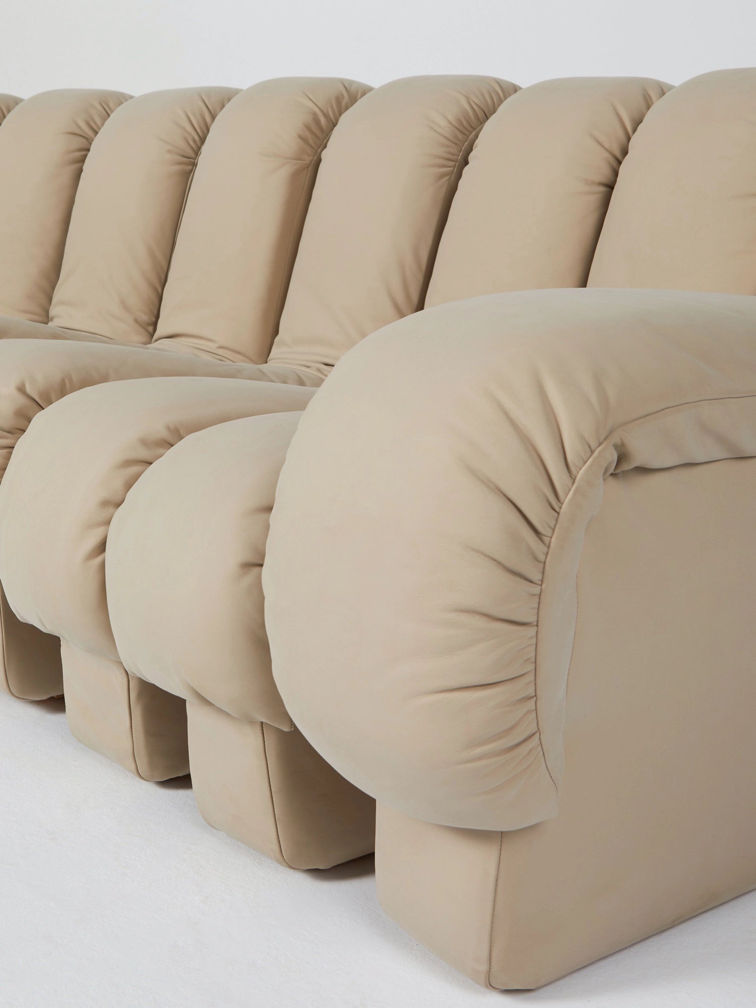 DS-600 / Beige | 14 modules