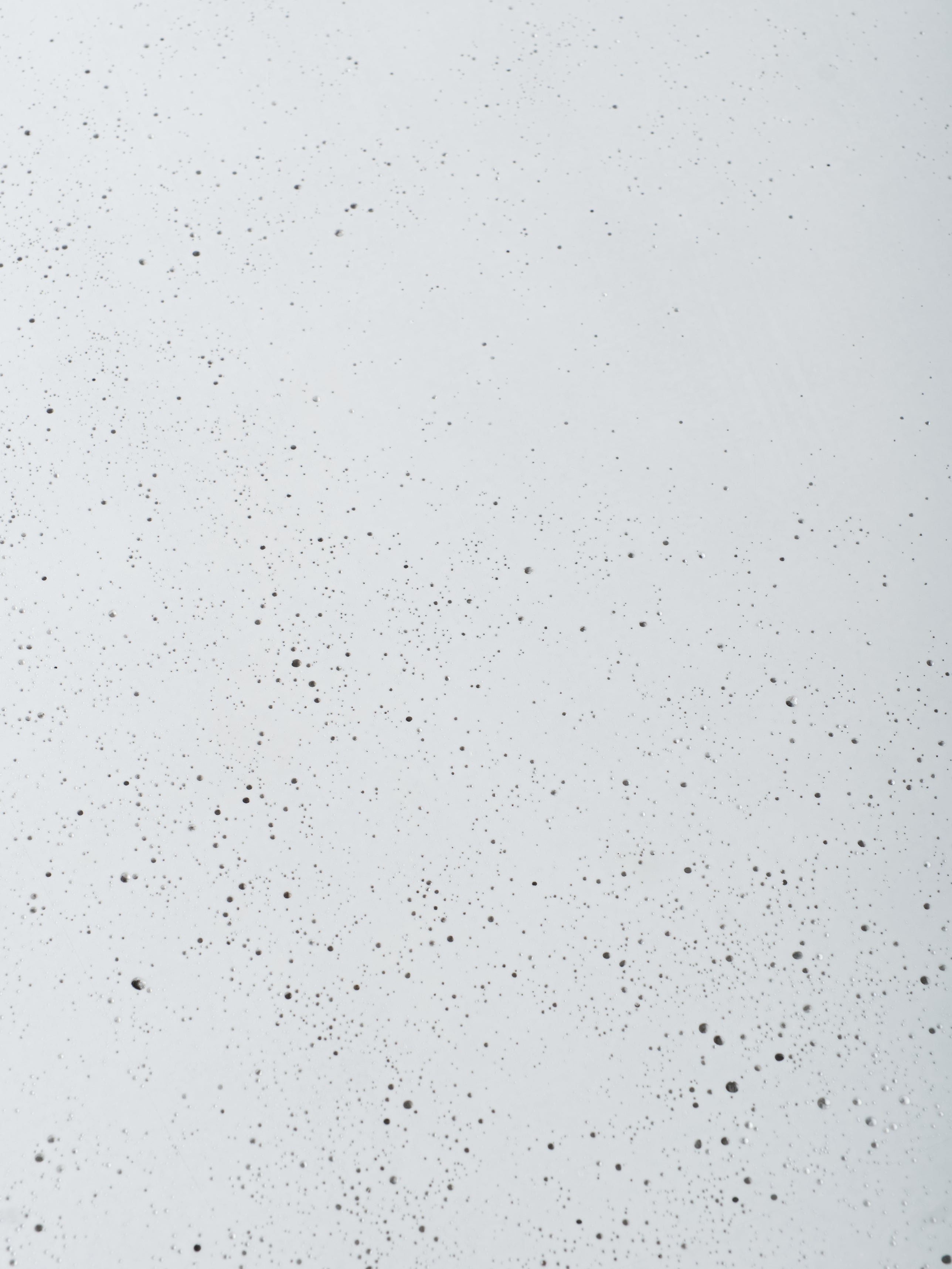 Table 8 / White / White Concrete