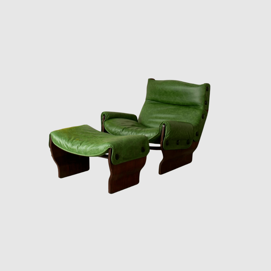 P110 Canada Armchair with Ottoman