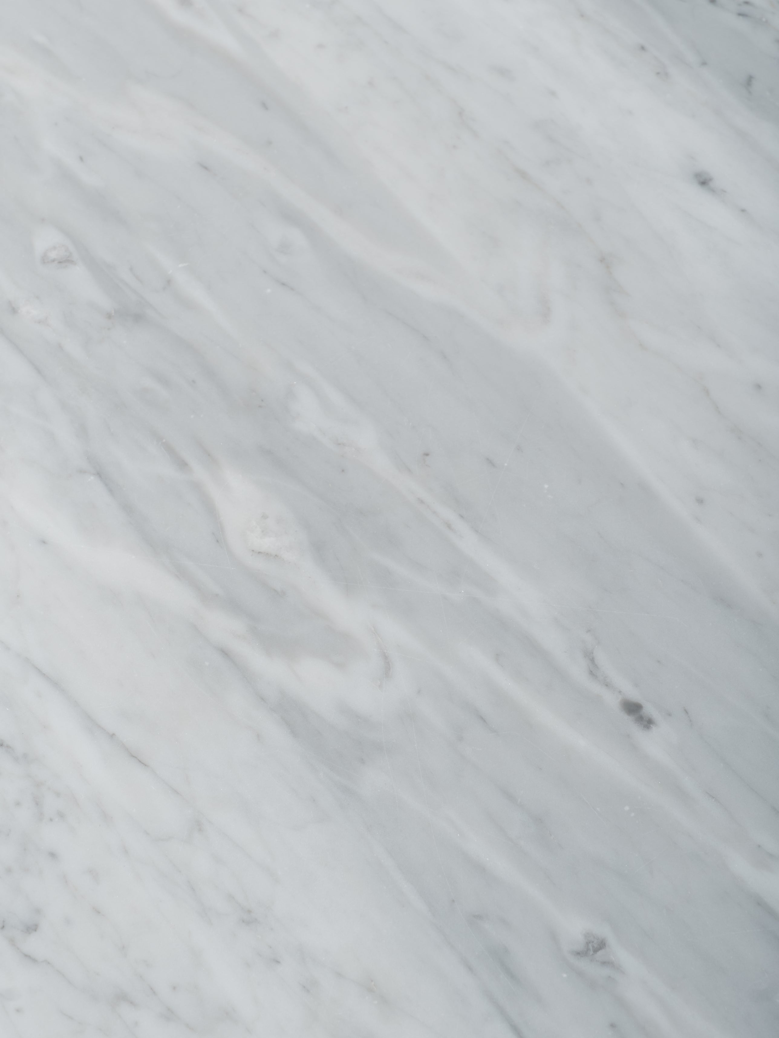 Table 2 / Black / Bianco Carrara Marble